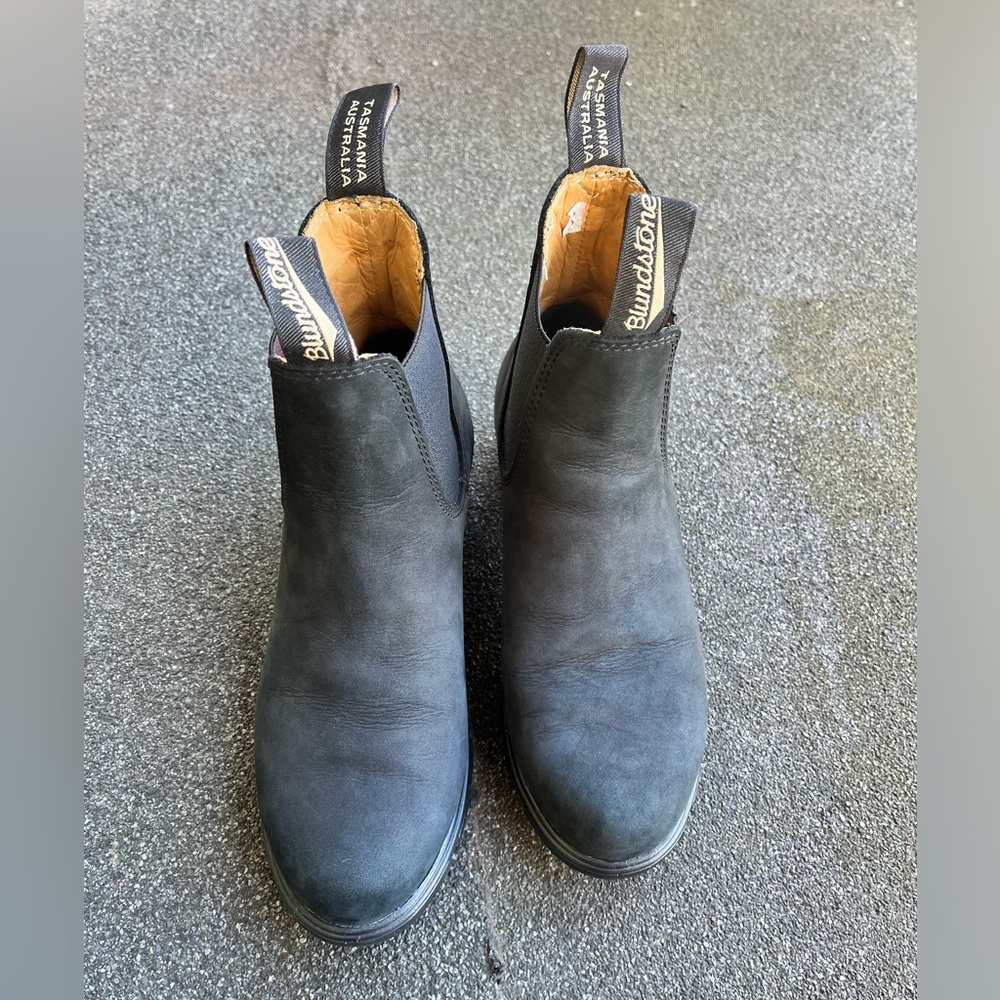 Blundstone 1960 Women’s Heeled Black Nubuck Suede Chelsea Ankle Boots US 7.5